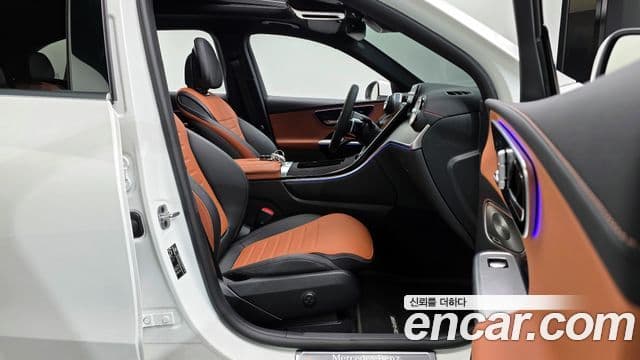 Mercedes-Benz GLC-Class 2025 — Photo 14/33