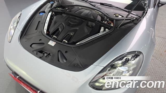Porsche Panamera 2021 — Photo 33/33