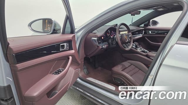 Porsche Panamera 2021 — Photo 14/33