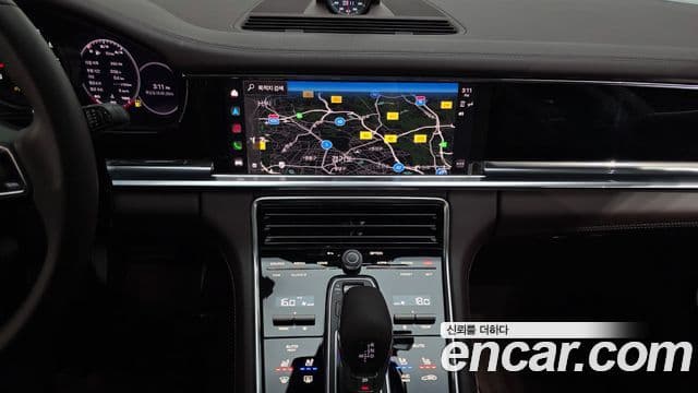 Porsche Panamera 2021 — Photo 21/33
