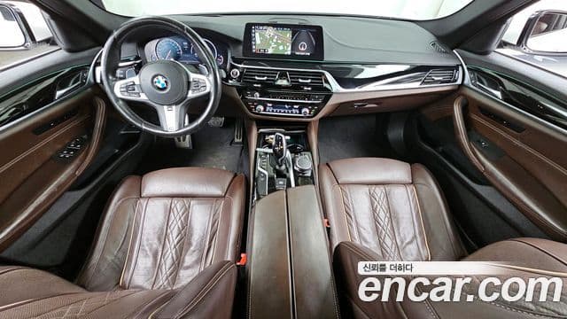 BMW 5 Series 2018 — ფოტო 6/20