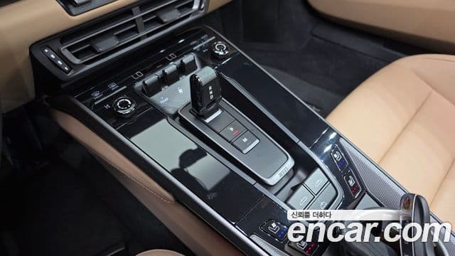 Porsche 911 2024 — Photo 13/28