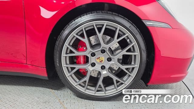 Porsche 911 2024 — Photo 26/28
