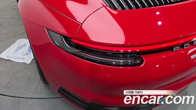 Porsche 911 2024 — Photo 24/28