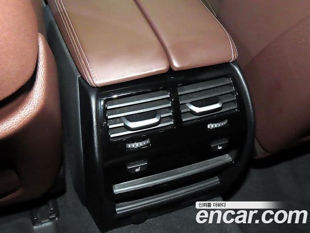 BMW 5 Series 2023 — Şəkil 12/20