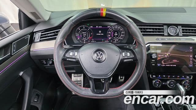 Volkswagen Arteon 2019 — Şəkil 14/20
