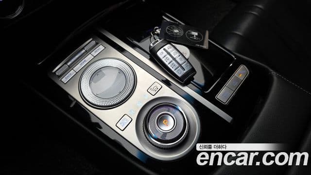 Genesis Electrified G80 2020 — Şəkil 8/20