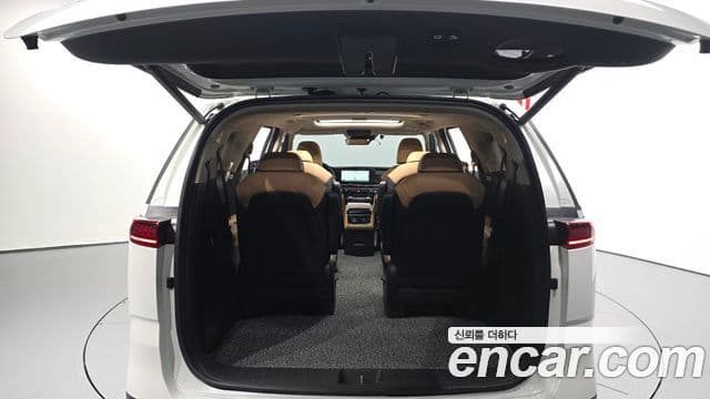 Kia Carnival 2022 — Фото 20/20