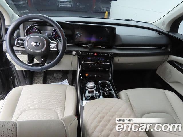 Kia Carnival 2021 — Şəkil 10/20