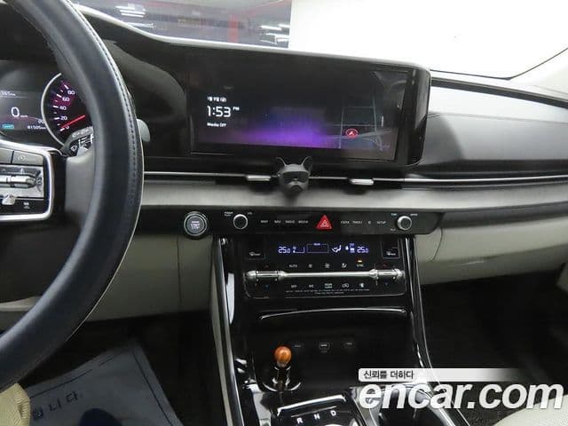 Kia Carnival 2021 — Şəkil 8/20