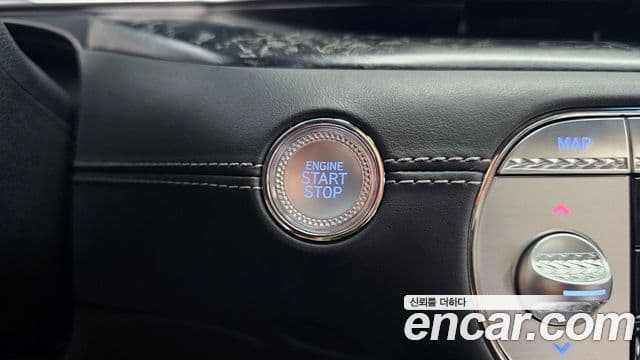 Genesis G90 2022 — Photo 24/41