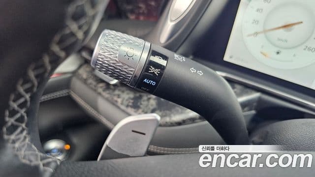 Genesis G90 2022 — Photo 31/41