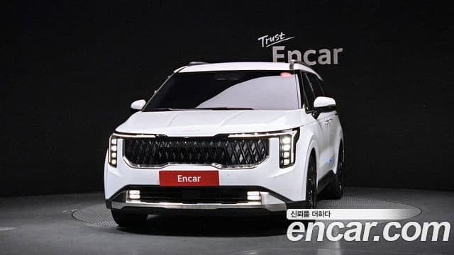 Kia Carnival 2024 — Фото 3/20