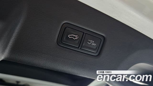 Kia Carnival 2024 — Фото 16/20