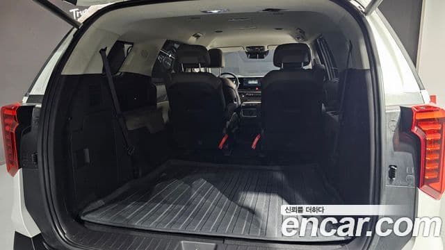 Kia Carnival 2024 — Фото 17/20
