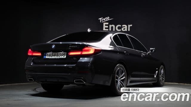 BMW 5 Series 2022 — ფოტო 2/20