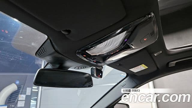 BMW 5 Series 2022 — ფოტო 19/20