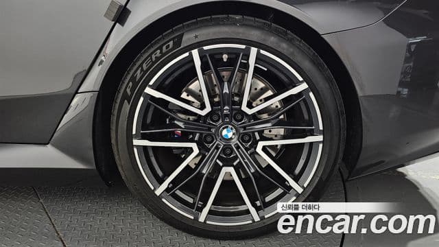 BMW M5 2025 — ფოტო 22/34