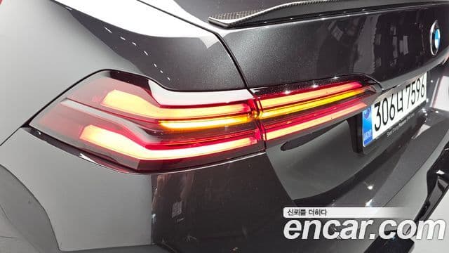 BMW M5 2025 — ფოტო 13/34
