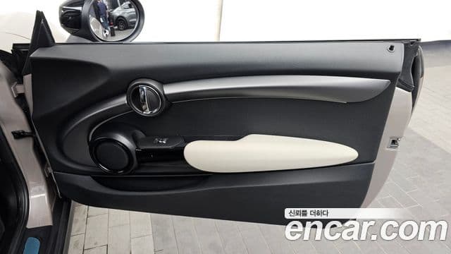 Mini Cooper Electric 2022 — ფოტო 12/32