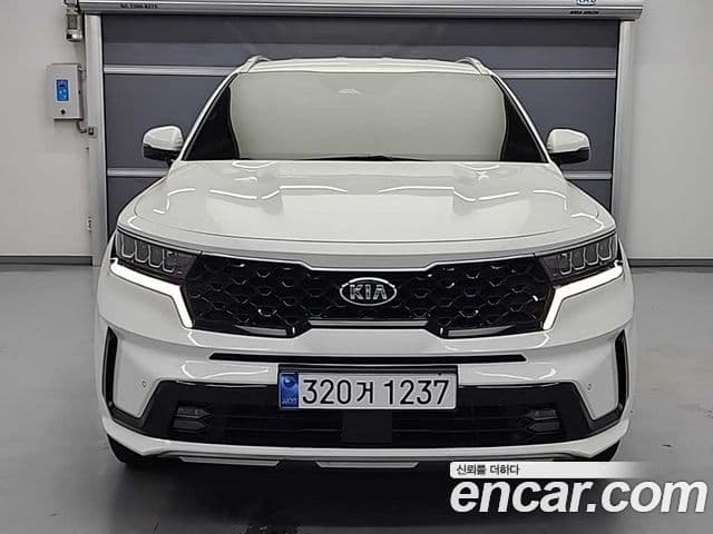 Kia Sorento 2021 — ფოტო 2/19