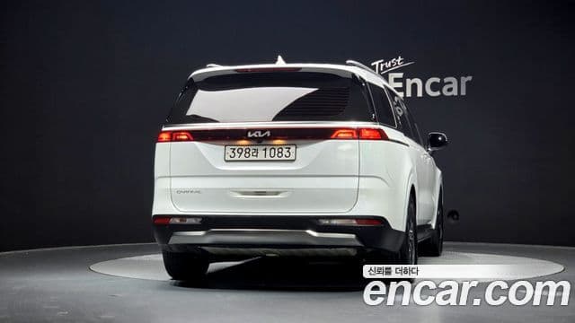 Kia Carnival 2023 — Фото 4/20