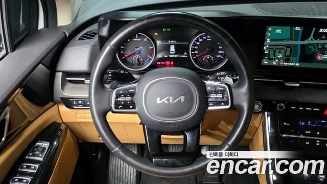Kia Carnival 2023 — Фото 13/20