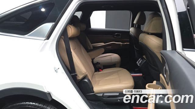 Kia Sorento 2025 — Şəkil 12/20