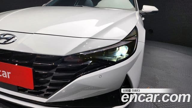 Hyundai The New Avante Hybrid 2020 — Photo 28/30