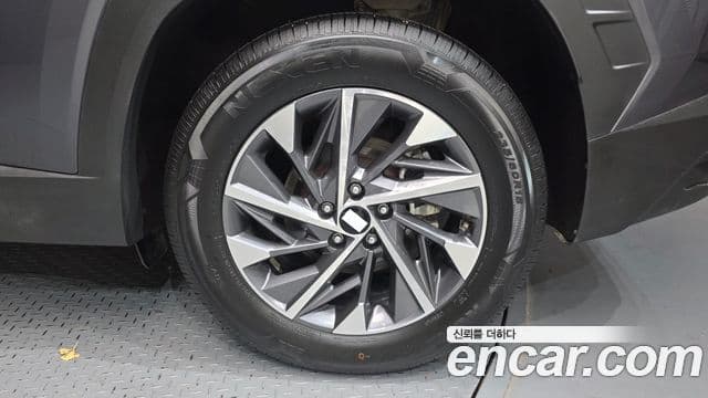 Hyundai Tucson Hybrid 2023 — Şəkil 26/31