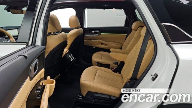 Kia Sorento 2023 — Şəkil 11/20