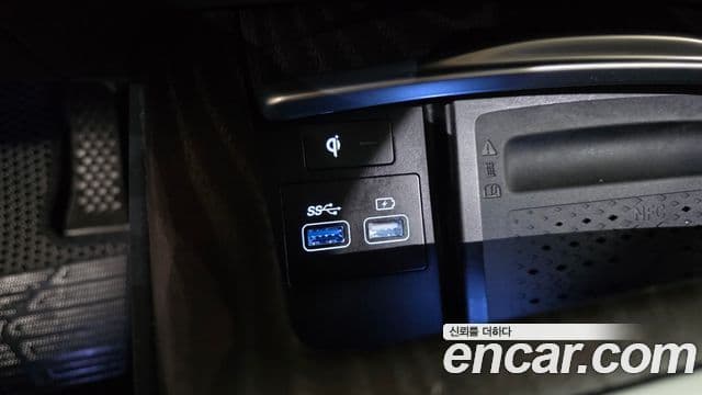 Genesis Electrified G80 2020 — Şəkil 13/20