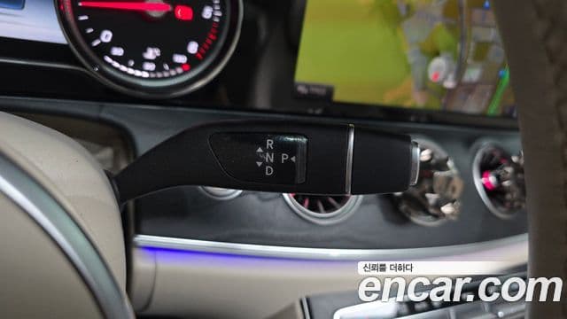 Mercedes-Benz E-Class 2019 — Şəkil 9/20