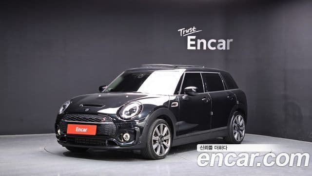 Mini Cooper S Clubman 2022 — ფოტო 18/20