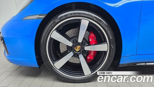 Porsche 911 2023 — Şəkil 5/20