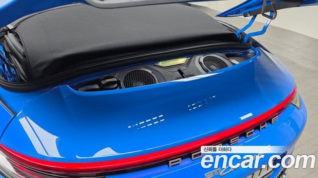 Porsche 911 2023 — Şəkil 16/20