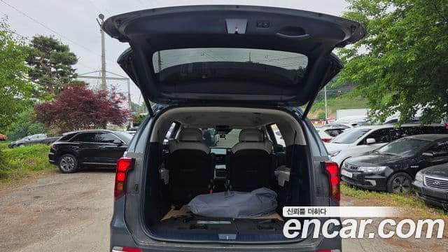 Kia Carnival 2024 — Şəkil 16/20