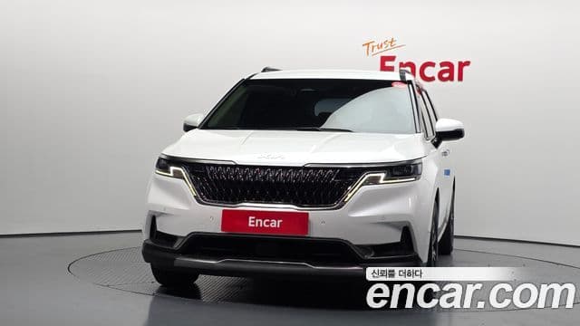 Kia Carnival 2022 — ფოტო 3/20