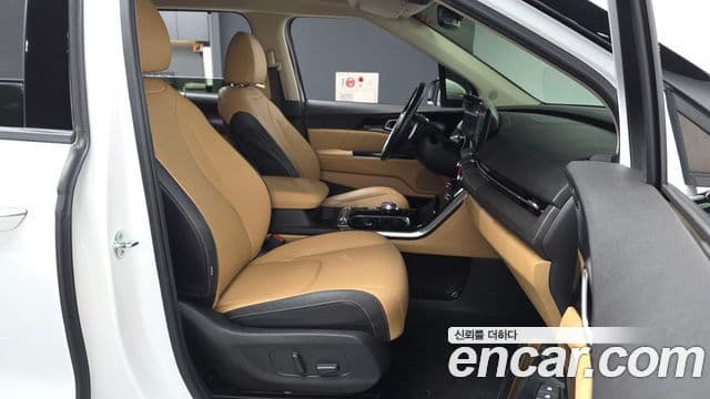 Kia Carnival 2022 — ფოტო 11/20