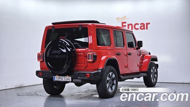 Jeep Wrangler 2023 — Şəkil 2/20