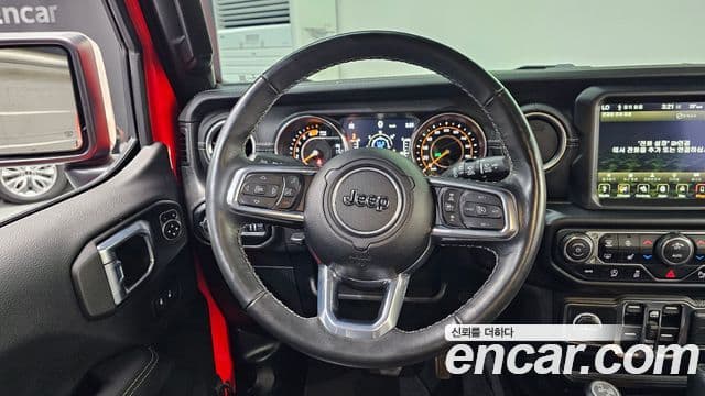 Jeep Wrangler 2023 — Şəkil 13/20
