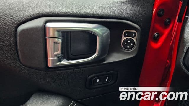 Jeep Wrangler 2023 — Şəkil 17/20