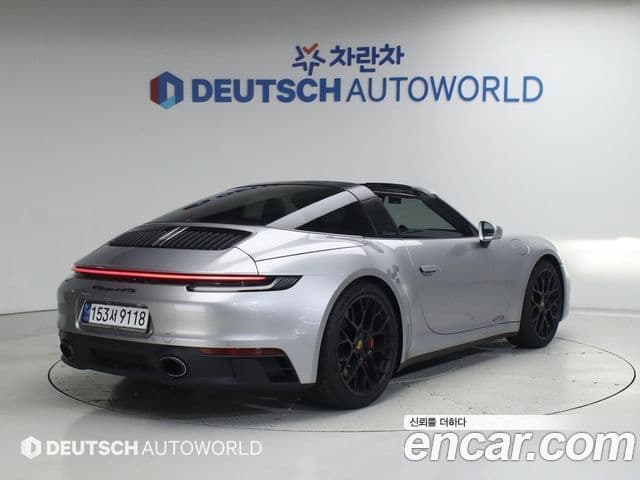 Porsche 911 2024 — ფოტო 4/20