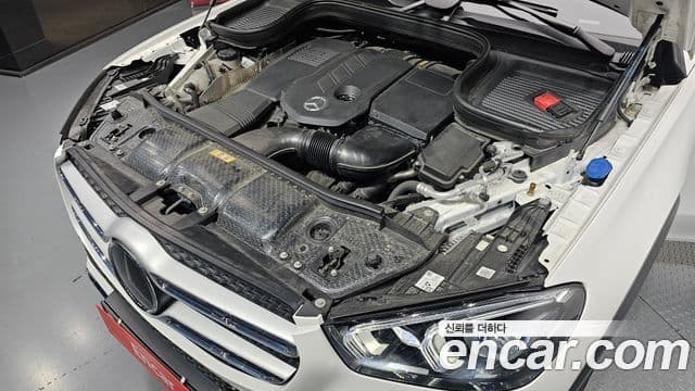 Mercedes-Benz GLE-Class 2023 — Şəkil 6/20