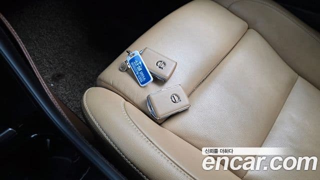 Volvo XC40 2019 — ფოტო 13/34