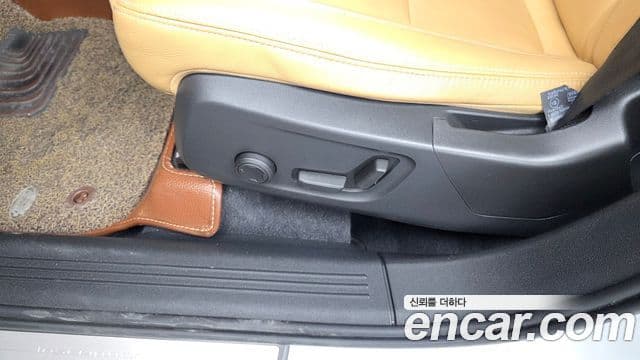 Volvo XC40 2019 — ფოტო 6/34