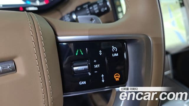 Land Rover Range Rover 2024 — Photo 37/41
