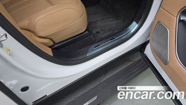 Land Rover Range Rover 2024 — Photo 34/41