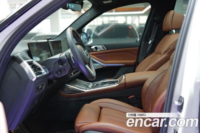 BMW X7 2023 — ფოტო 7/20