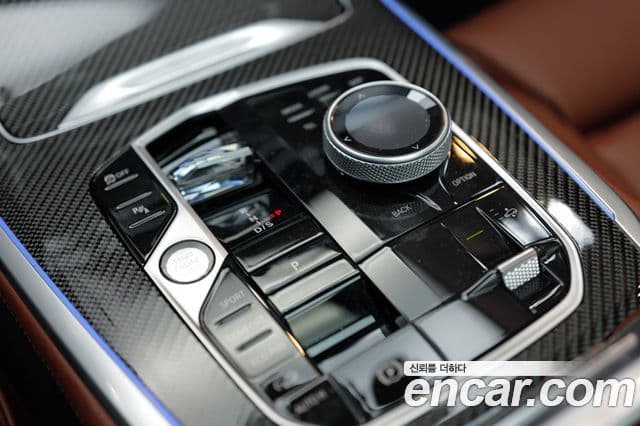 BMW X7 2023 — ფოტო 10/20